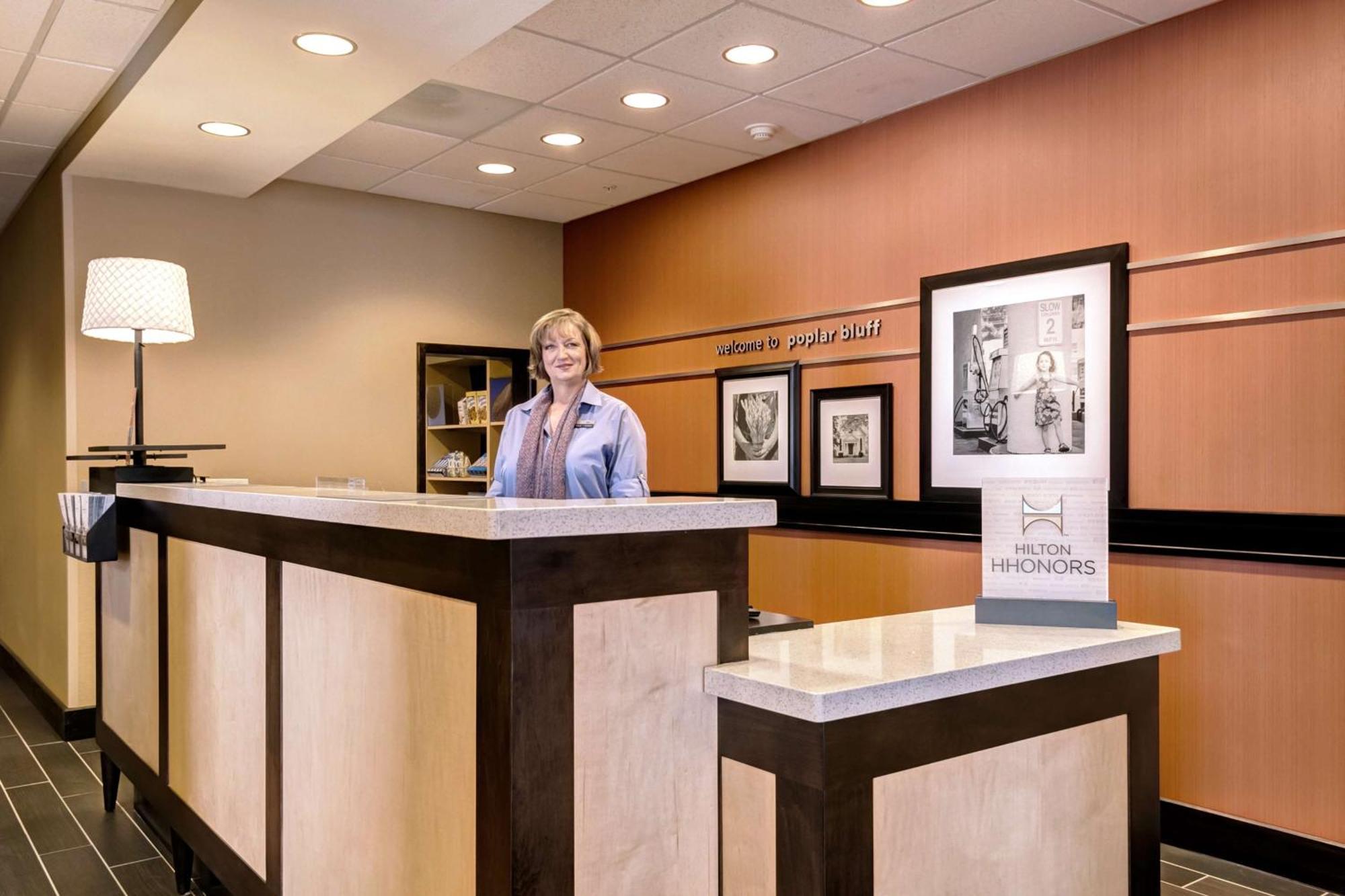 Hampton Inn Poplar Bluff Buitenkant foto